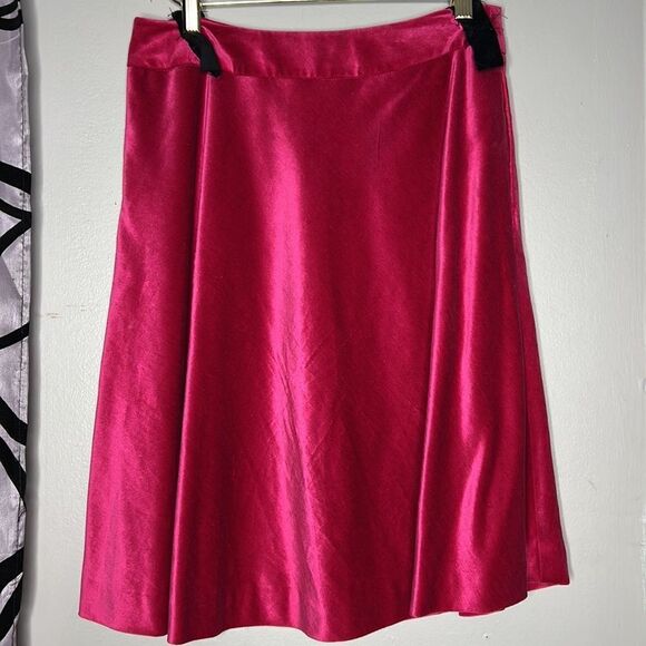 Kenneth Cole, New York, fuchsia velour A-line skirt, size 2 - Picture 7 of 9